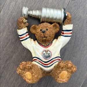 Edmonton Oilers Teddy Bear Figurine Holding Trophy, NHL Hockey Collectible Decor